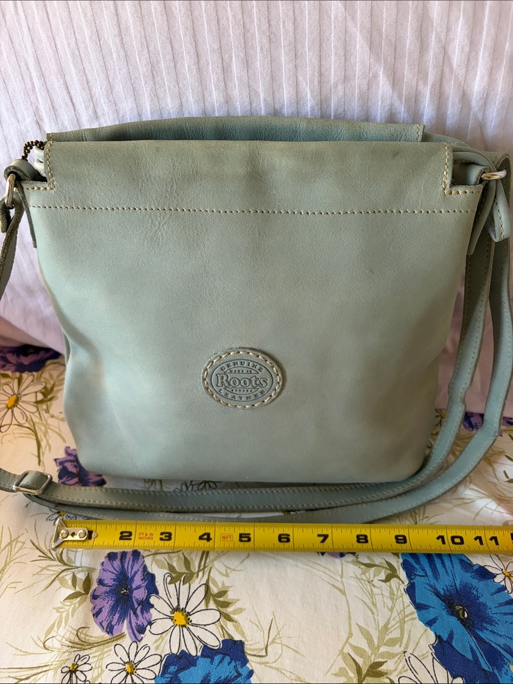 Roots Mint Green Leather Crossbody Bag - Picture 4 of 14